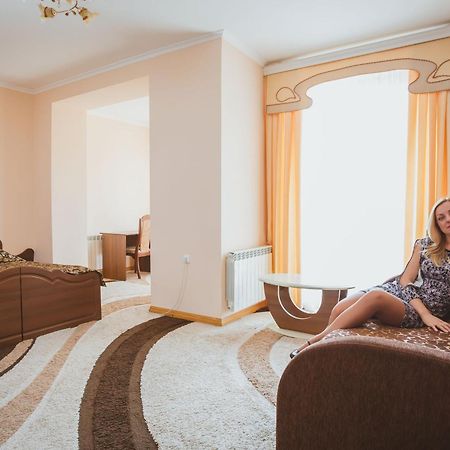 Andinna Hotel Chernivtsi Luaran gambar