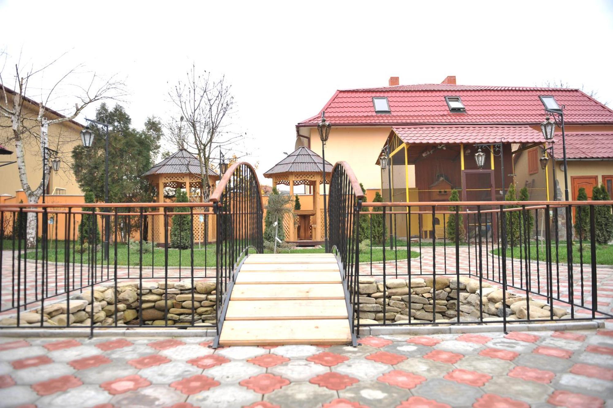 Andinna Hotel Chernivtsi Luaran gambar