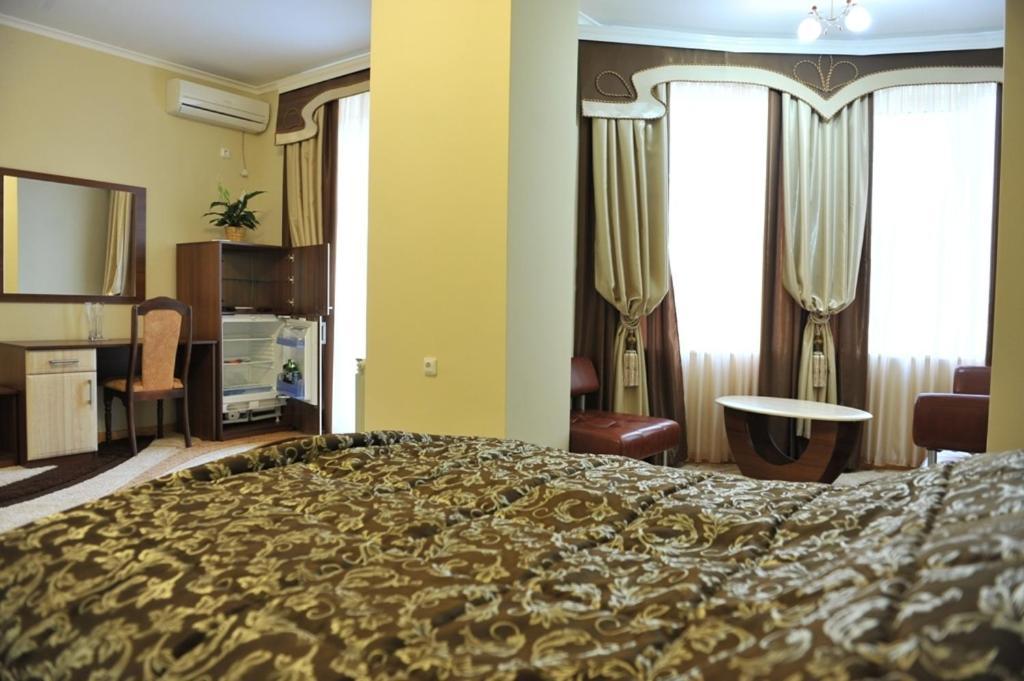 Andinna Hotel Chernivtsi Luaran gambar